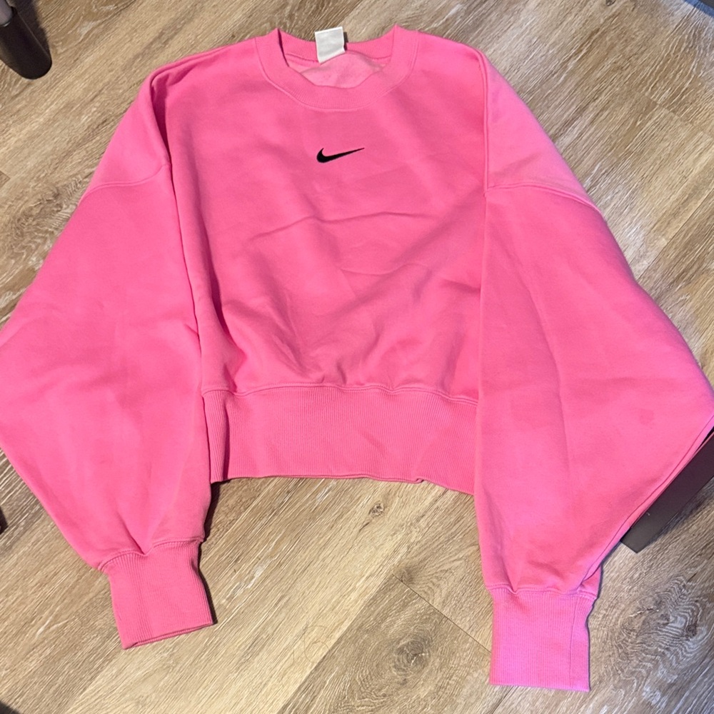 Nike Women's Vibrant Pink Cropped Hoodie